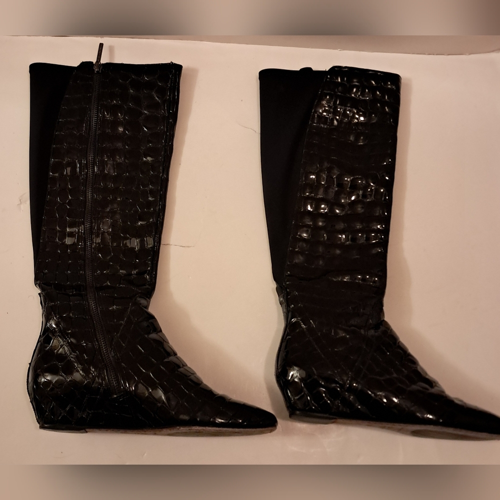 Donald Pliner Boots Women's 7.5 Black Patrice Crocodile Patent Leather Tall